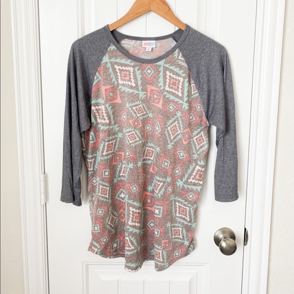 Lularoe Patterned 3/4 Sleeve Top Size Medium